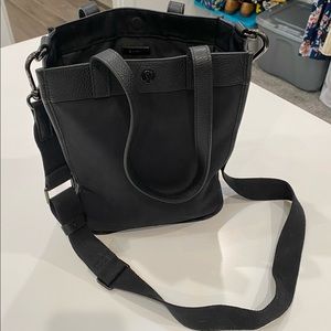 Black Lululemon crossbody or shoulder bag